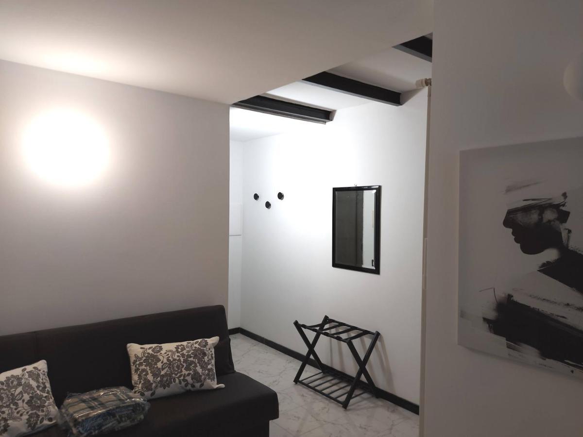 Corso Genova - Milano Navigli Appartement Buitenkant foto
