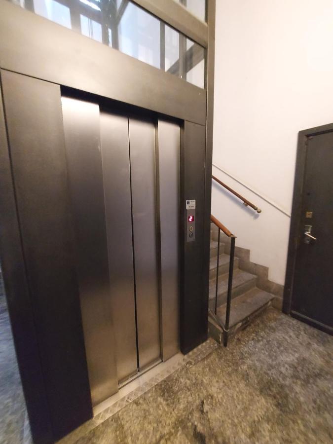 Corso Genova - Milano Navigli Appartement Buitenkant foto